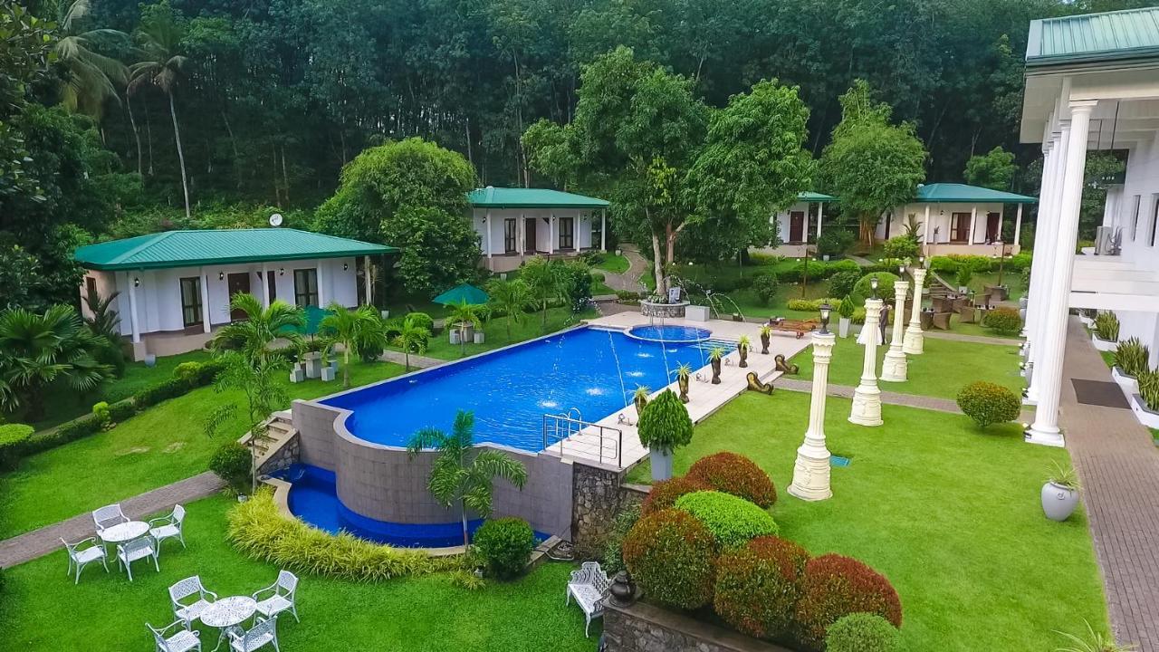 Seethawaka Regency Avissawella Bagian luar foto